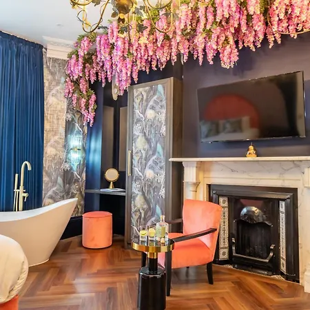 34 Coney Street Apartment *
